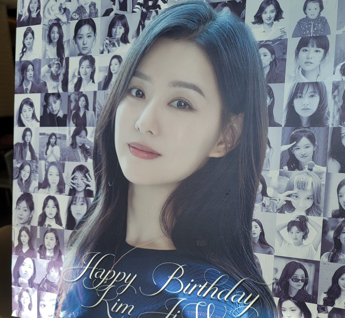 제이스커피나인💜
카페 진짜 화려하고 매장도 크고
특전 다 이뻐요 나눔도 좋았고요
감사합니다
#GEEWONderful_Day
#김지원