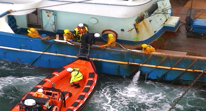 EFCA_EU's tweet photo. Another successful patrol mission onboard the #OceanProtector, this time in the #NorthSea, with inspectors from 🇳🇱 & 🇩🇰!
Checking compliance with catch composition & gear requirements. A Real-Time Closure was set after detecting too many juveniles in the catch.🐟
#WeCoordinate https://t.co/EnAUKtnjXJ