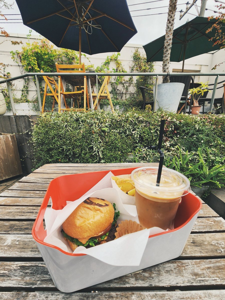 wacmornsez_vux's tweet image. ようやく出かけやすい気温になってきた