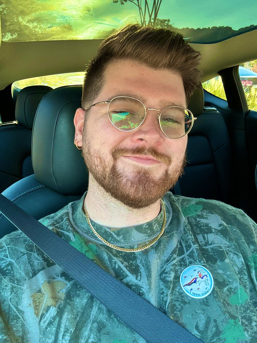 VOTE 🗳️ VOTE 🗳️ VOTE 🗳️