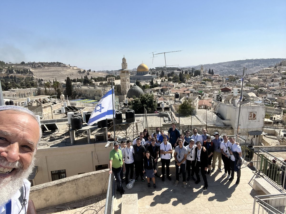 ariwaxman's tweet photo. Very grateful for the opportunity of being able to fulfill the ancient custom of walking around the gates of Har HaBayit today! #Build_It https://t.co/Q8vQyvvLlK