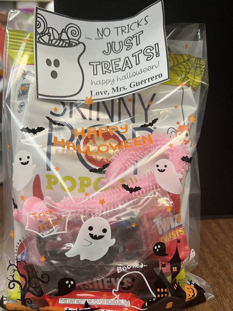 Kristie Rodriguez (@jagmathkrod) on Twitter photo This morning was definitely all treats no tricks from the amazing <a href="/pguerrero5th/">Priscilla Guerrero</a> . She always knows how to spread sunshine and kindness . Love working <a href="/NISDVillarreal_/">Villarreal ES</a> This morning was definitely all treats no tricks from the amazing <a href="/pguerrero5th/">Priscilla Guerrero</a> . She always knows how to spread sunshine and kindness . Love working <a href="/NISDVillarreal_/">Villarreal ES</a>