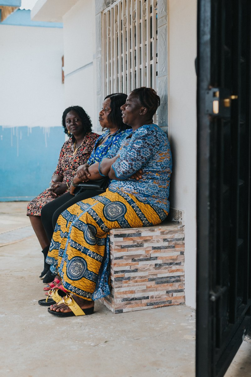 With their signature they ensure once more that those girls are not getting harmed by the practice of FGM.
The money is used for buying school materials and support the girls with eduction.

Become a sponsor now!
Thank you!💛❤️

desertflowerfoundation.org/en/become-a-sp…

#DesertFlowerFoundation