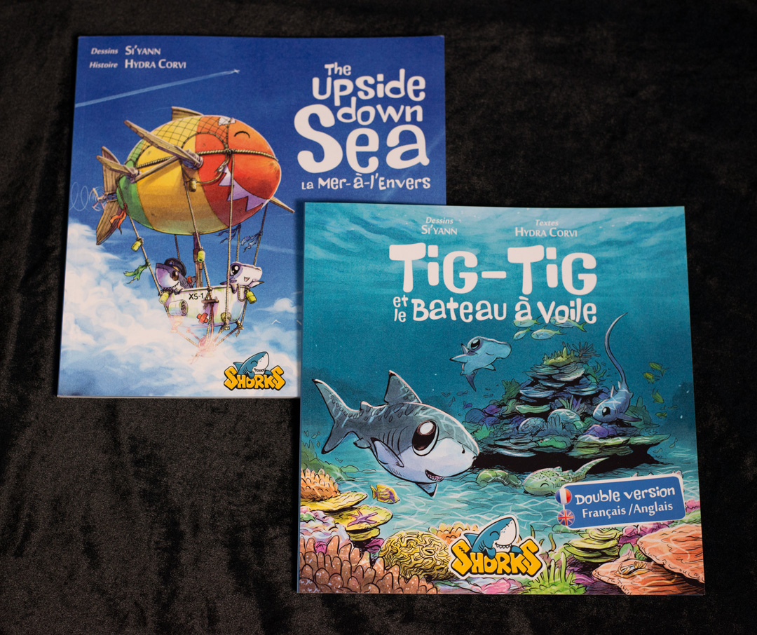 siyann_stuff's tweet photo. Ahoy me lads !
You're  looking for Christmas gifts but have no idea yet ?
Well, I'm happy to tell you that I'm making a 10% sale of all Shorks products on my shop for the next month ! 🦈
I also update the shop, and now the card decks are also available. Links in the comments 🔽 https://t.co/L9cf1rdQa9