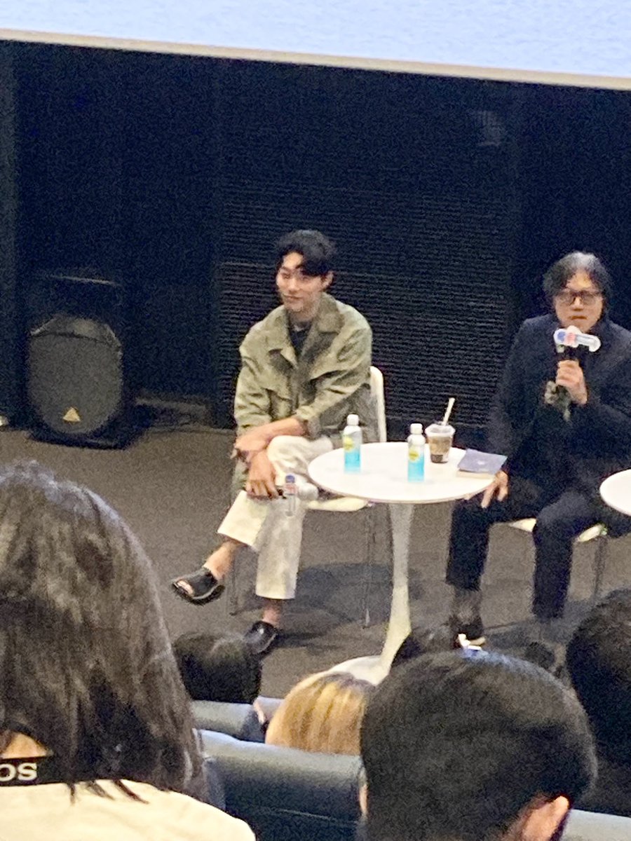 IsoSojun's tweet photo. #釜山国際映画祭
#biff2024
#宇宙＋人

実はこの映画、本国公開済みの二部作のうち一部しか観ておらず、しかも正直ハマれず()だったのでGVのみの参加。これはもう完全に登壇者の #リュジュンヨル 見たさですすんません

ジュンヨルのええ声にうっとりしつつこの回にて私のbiff日程は終了したのでした https://t.co/LWHiRW58WP