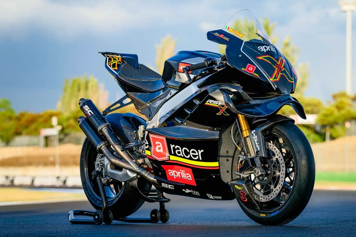 MoreMotorcycles's tweet photo. #Aprilia RSV4 X ex3ma https://t.co/o6e69yBx9s
