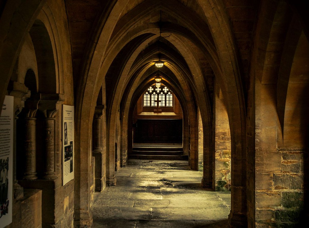 Take a virtual tour through #Sherborneschool 👣 On our website, you'll find an aerial map of the school where you can peak at our facilities.

Admire Sherborne Abbey,  stand in The Courts, visit the climbing wall at Sherborne Sports Centre - and more! ow.ly/4wOL50TOp1N