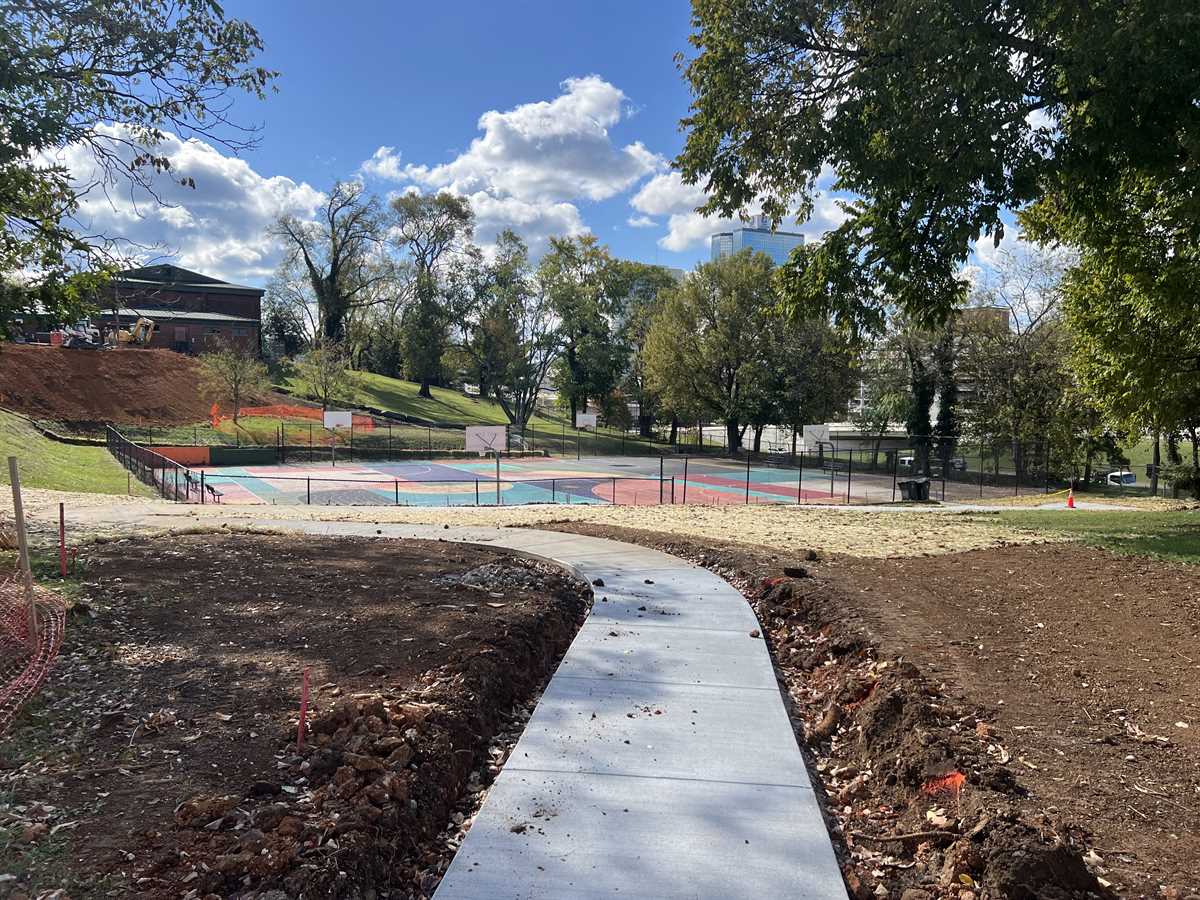 The colorful basketball court at Cal Johnson Community Center is more accessible to all neighbors thanks to new sidewalks. Read about it on our website: knoxvilletn.gov/blog/One.aspx?…