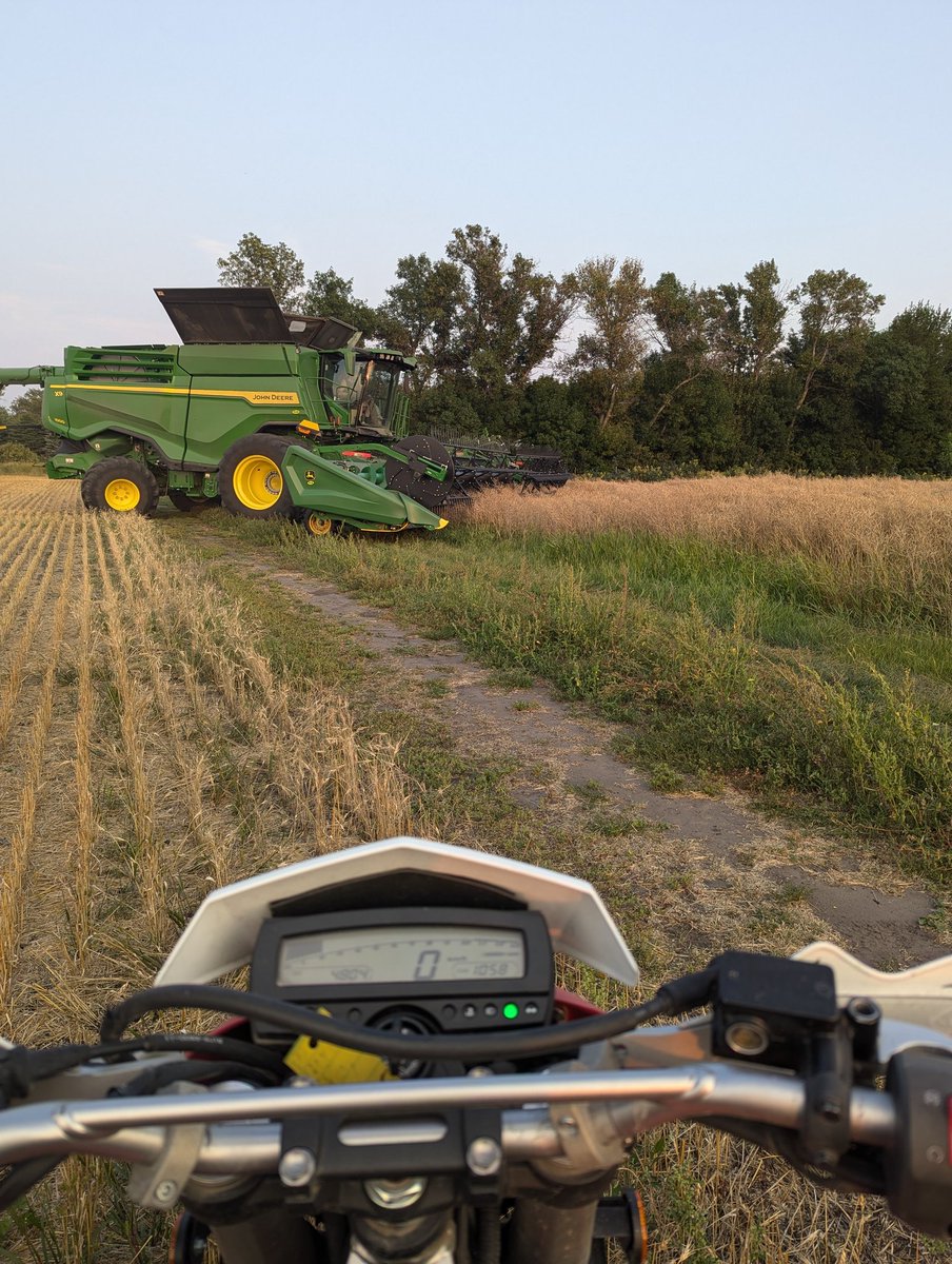 Dloe10's tweet photo. July 31-Oct 21 was our #harvest24 window. Easily my favorite harvest season to date on account of the special event on Oct 16😍 https://t.co/qdoW1IEyHa