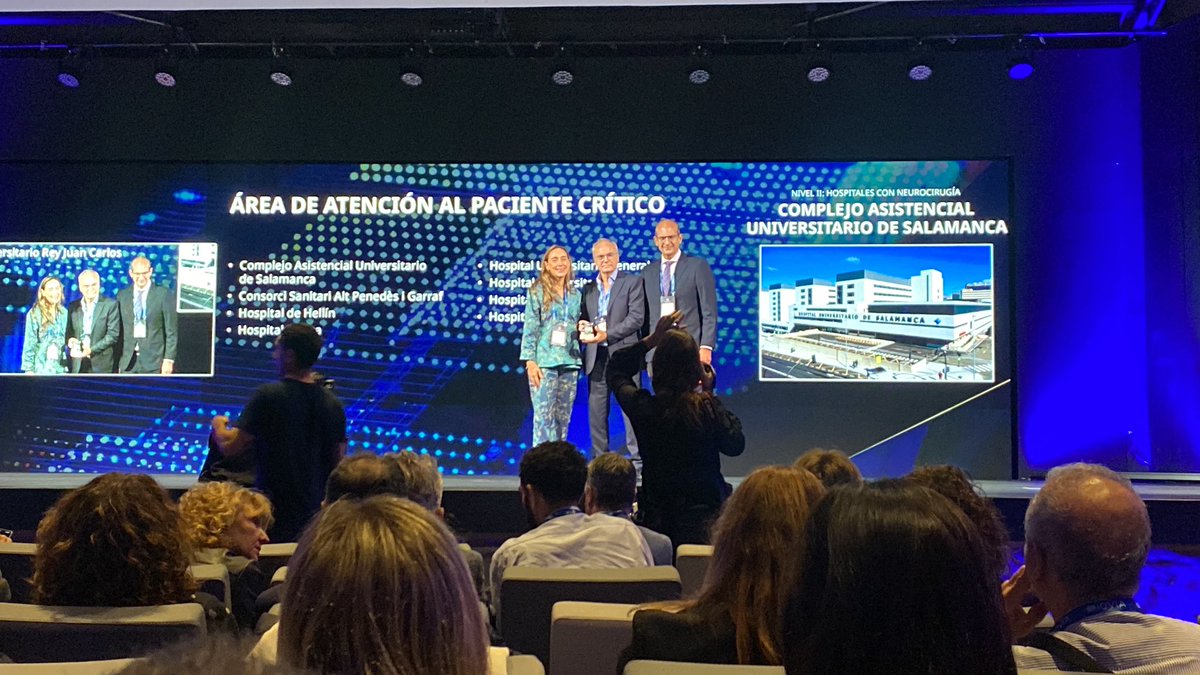 ¡Orgullo total! 🏆 El CAUSA recibe el premio Top 20 en el área de atención al paciente crítico. ¡Enhorabuena a todo el equipo! 💪 . Segundo premio para UCI en estos días!!#SOMOSCAUSA #Salud #ExcelenciaMédica #PremiosTop20