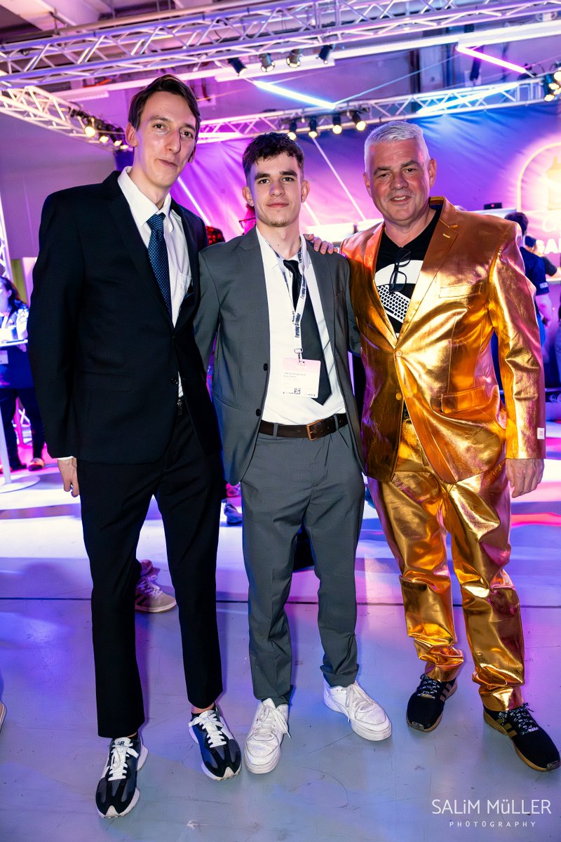 Salim "s-master" Müller tweet media