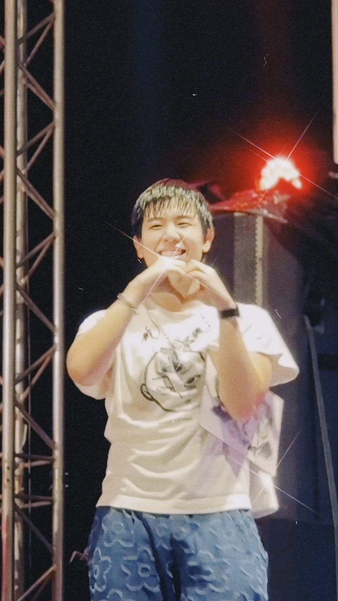 2nd__4th's tweet photo. : อารมณ์เหมือนเด็กเพิ่งเล่นกีฬานอกบ้านเสร็จ https://t.co/hH0byMF1yz