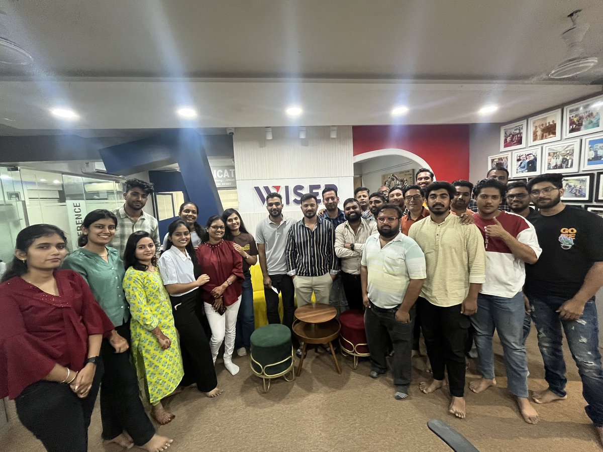 iamitporwal's tweet image. Congratulations Yash Gupta for winning the @gadget_dev hackathon 2024 for your app Gesture Go. 👏🏻🎉👏🏻👏🏻😃😃

Team @getwiserapp is proud of u.

We are happy to reward you for your hardwork. 👏🏻

#shopify #shopifyapps