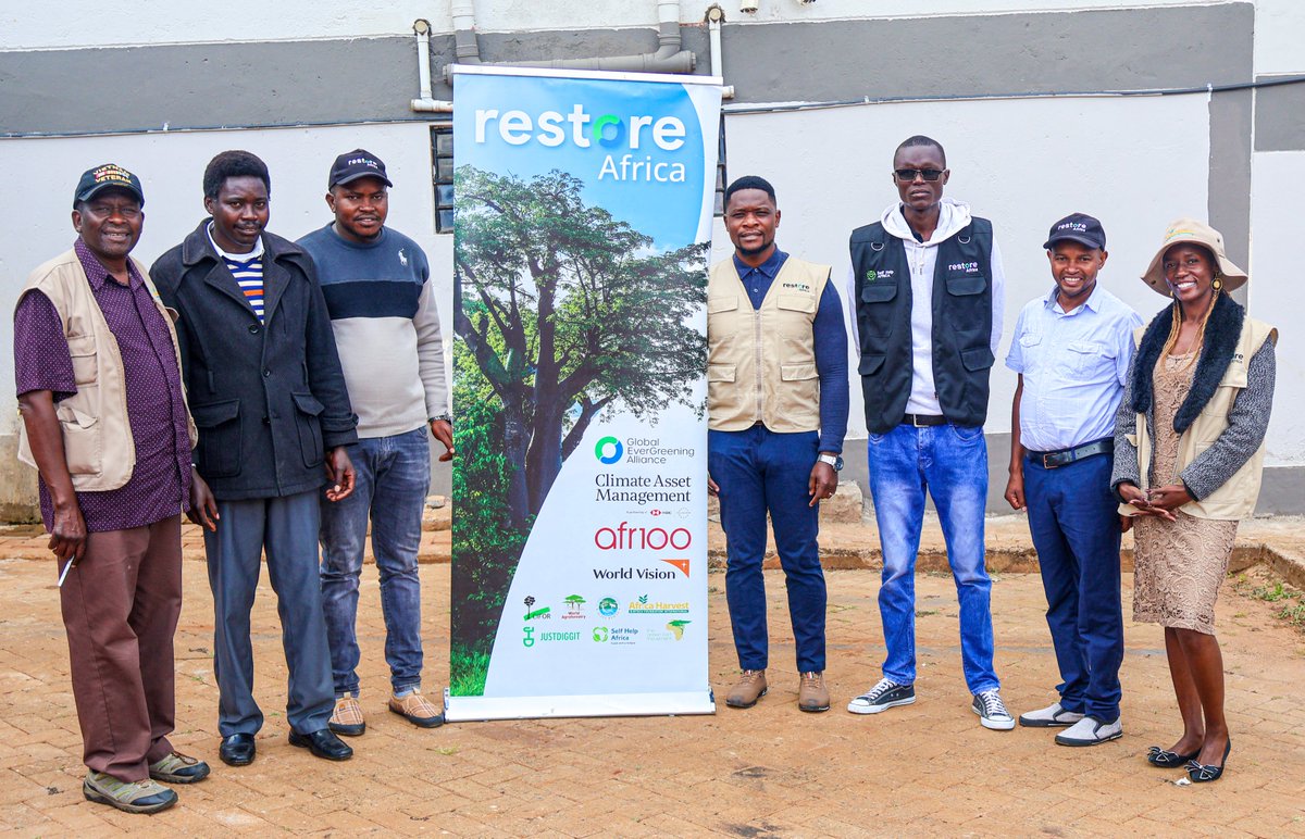 AfricaHarvestKe's tweet photo. @AfricaHarvestKe, in partnership with @selfhelpafrica and @justdiggit, has begun training lead farmers on business model presentation, group formation &amp; management, &amp; GAPs of selected value chains in E.Marakwet under @EverGreeningA's Restore Africa programme. 

#GreenUpToCoolDown https://t.co/Ydk8S4iwBs