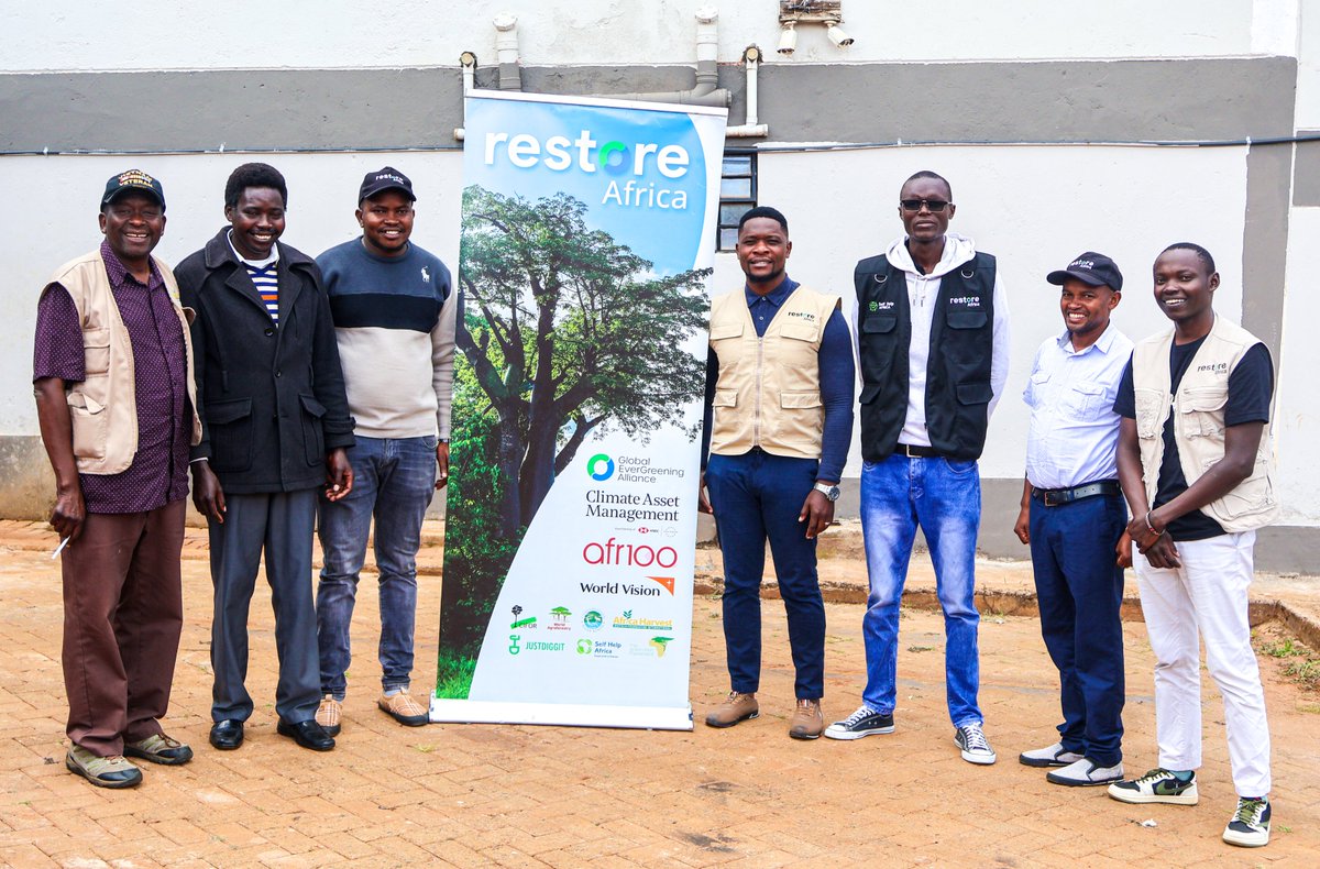 AfricaHarvestKe's tweet photo. @AfricaHarvestKe, in partnership with @selfhelpafrica and @justdiggit, has begun training lead farmers on business model presentation, group formation &amp; management, &amp; GAPs of selected value chains in E.Marakwet under @EverGreeningA's Restore Africa programme. 

#GreenUpToCoolDown https://t.co/Ydk8S4iwBs