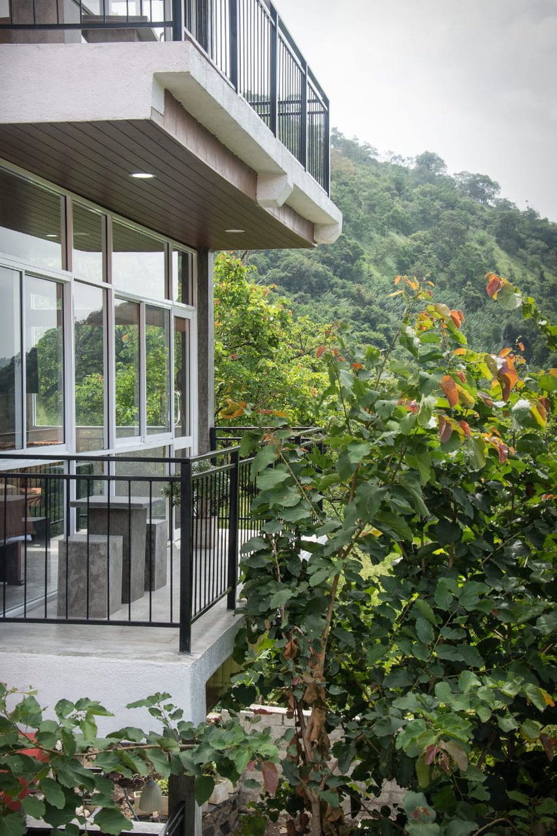 Beautify your destination..with incredible discounts..luxurious accommodations and hospitality of friendly staff..contact +94 70373714