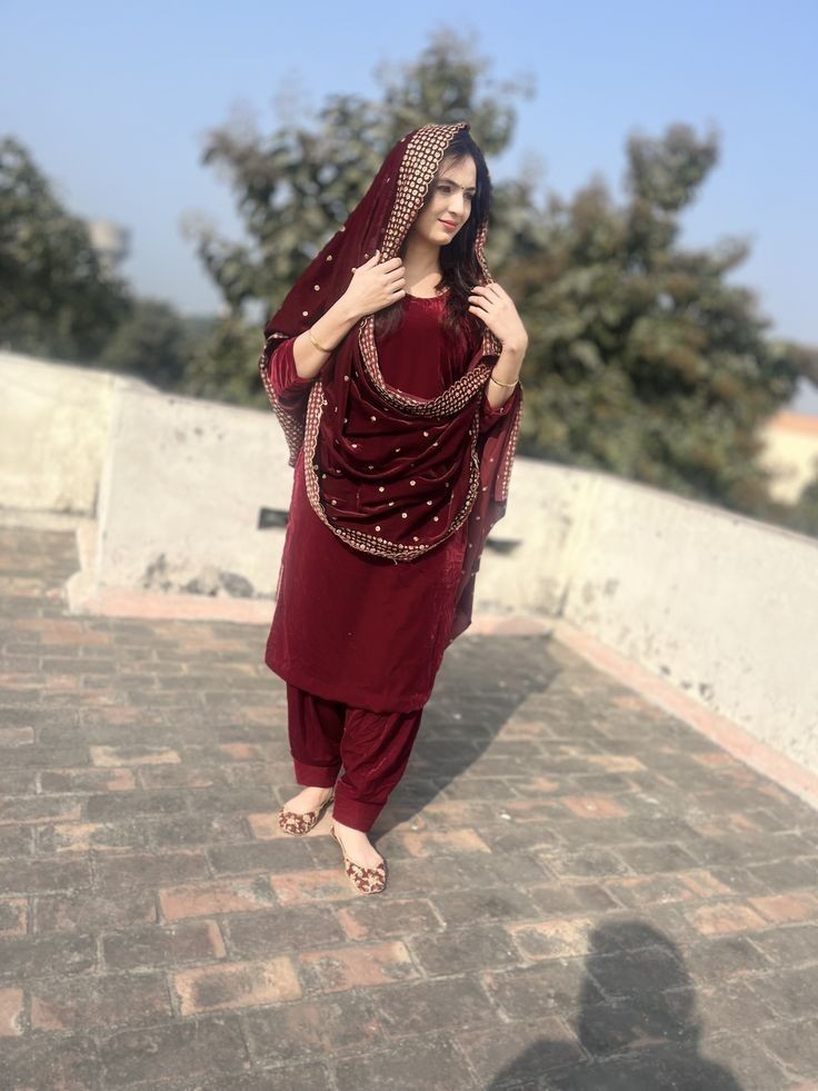 Assalamualaikum ✨️
Good Evening Everyone 🌆 

Every evening with you feels like a dream, where love is the only reality.