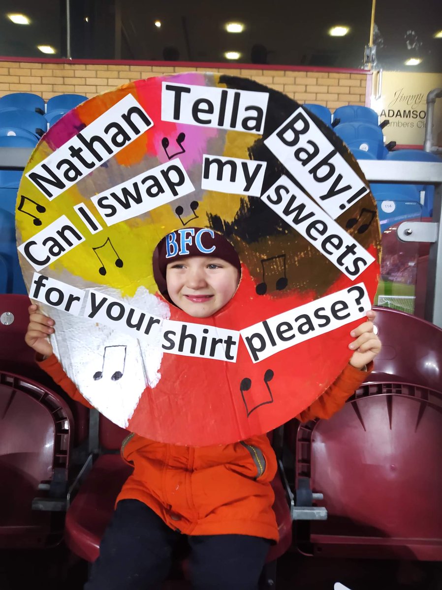Helenhaworth9's tweet photo. @NathanTella_11 Sammy says you can have his sweets every match if you come home Nathan! He's missing you!
🎶Nathan Tella Baby!🎶 @BurnleyOfficial #Clarets #Burnley https://t.co/nLRrHSxQ3M