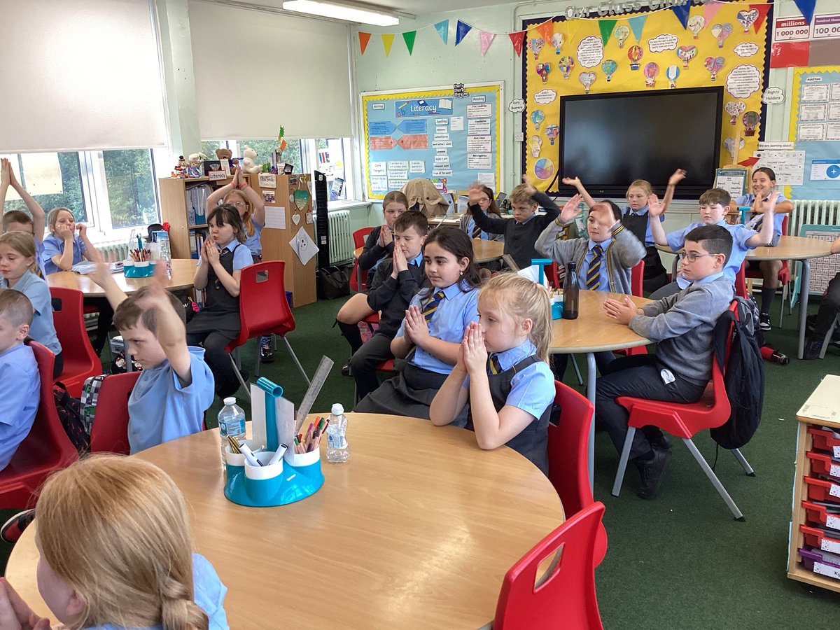 Another fantastic session with Susan from Mind Marvels. Today we thought about developing resilience and relaxed with peer massage and meditation. @mindmarvelsSE <a href="/Logans_Primary/">Logans PS and NC</a>