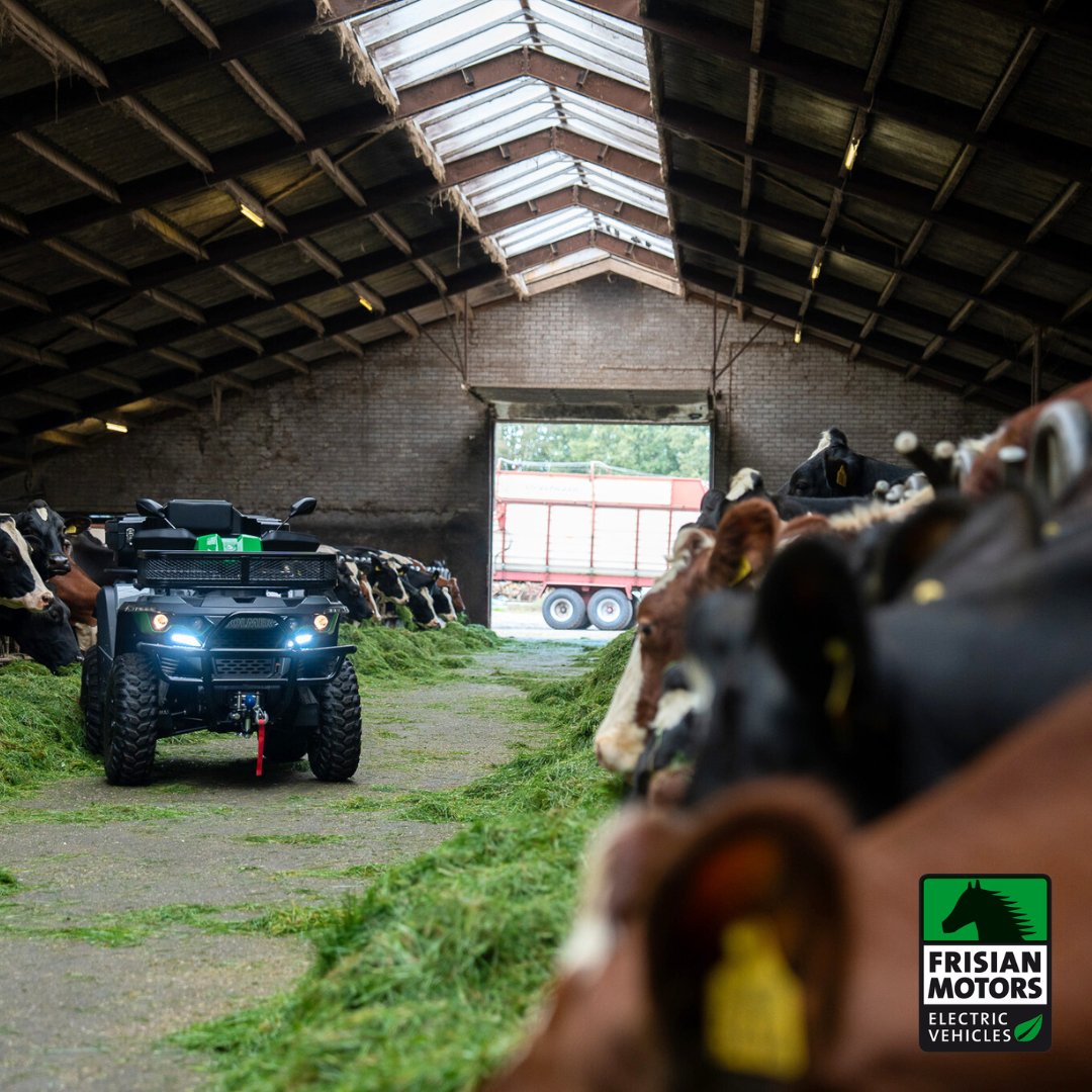𝐆𝐞𝐫𝐮𝐢𝐬𝐥𝐨𝐨𝐬 door de stal! 🐮 

Met de 100% elektrische Volmer FM-240 4X4 kunnen de koeien ongestoord genieten van het verse gras. 
 
Dé Quad voor de agrarische sector, robuust, sterk, geruisloos, opladen en een gehele dag of zelfs langer mee te werken. ⚡