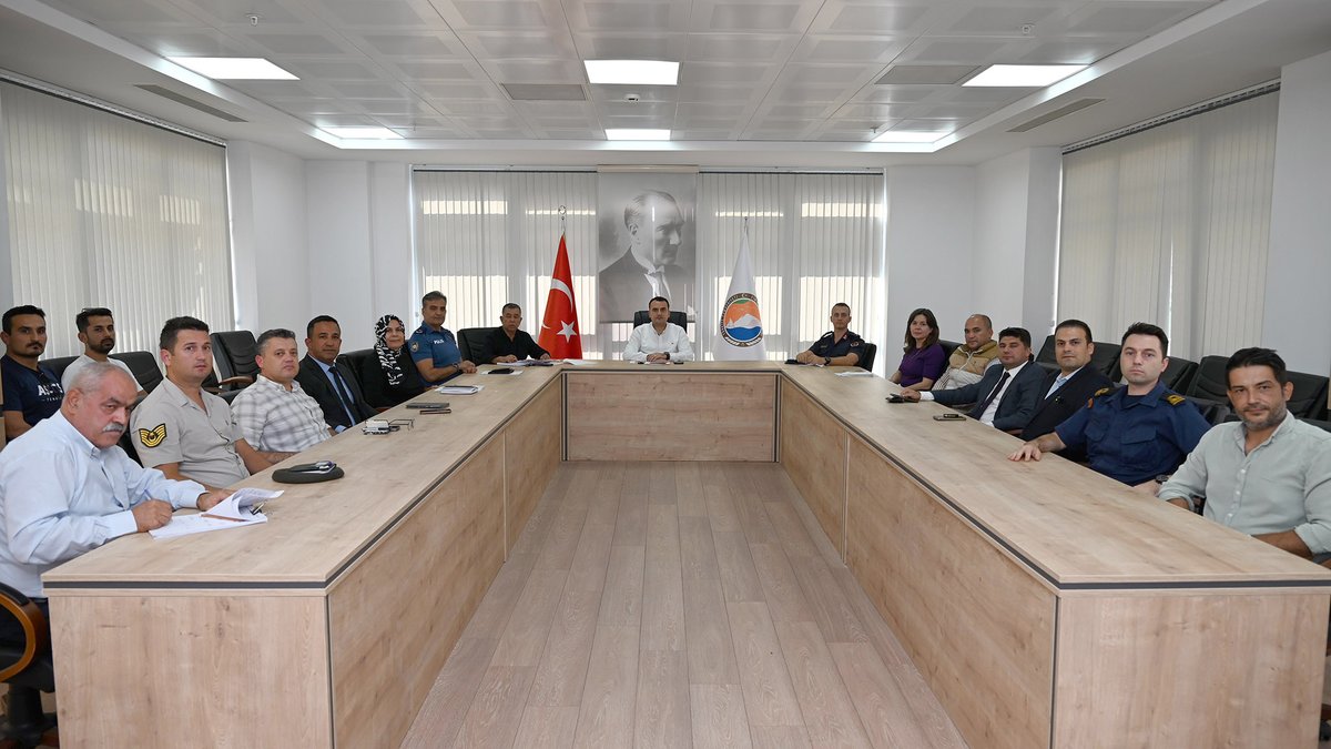 Fnkkaymakamligi's tweet photo. Kaymakamımız Musa Kazım ÇELİK Başkanlığında,  Cumhuriyetimizin 101. Yıl Kutlamaları Koordinasyon Toplantısı Gerçekleştirildi. https://t.co/XcHZLRG9DL 

@musakazimcelikk 
#Antalya
#Finike https://t.co/9LawQwr0du