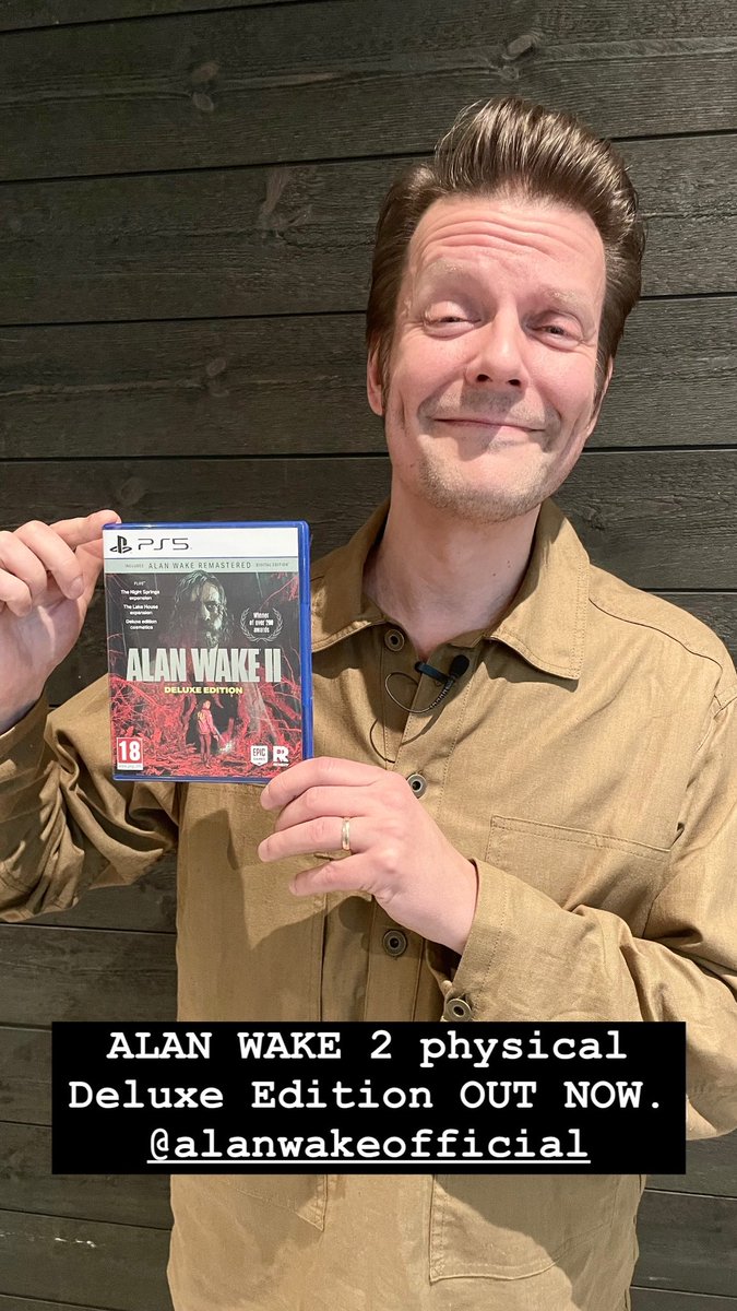 ALAN WAKE 2 physical Deluxe Edition OUT NOW. <a href="/alanwake/">Alan Wake 2</a> Do I look happy? I feel happy.