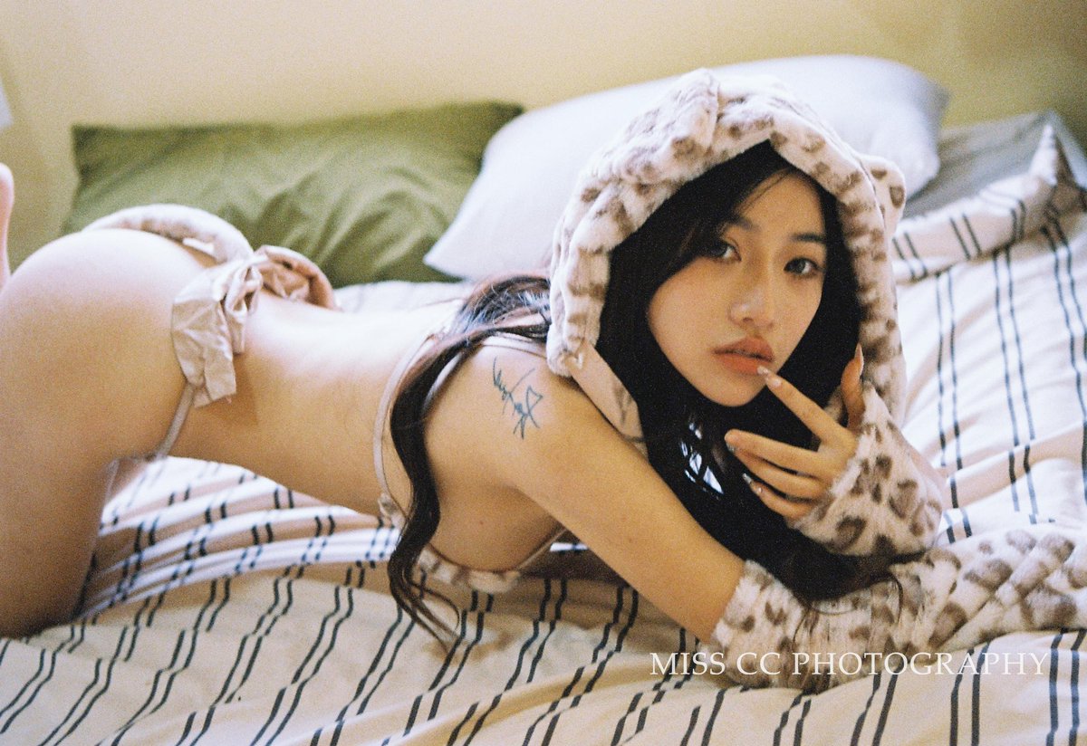 胶片的味道

摄影/@misscc520 
出镜/@XIMENYUZI 

#私房写真#私房摄影#胶片#性感写真 https://t.co/U9kp4UDxVh