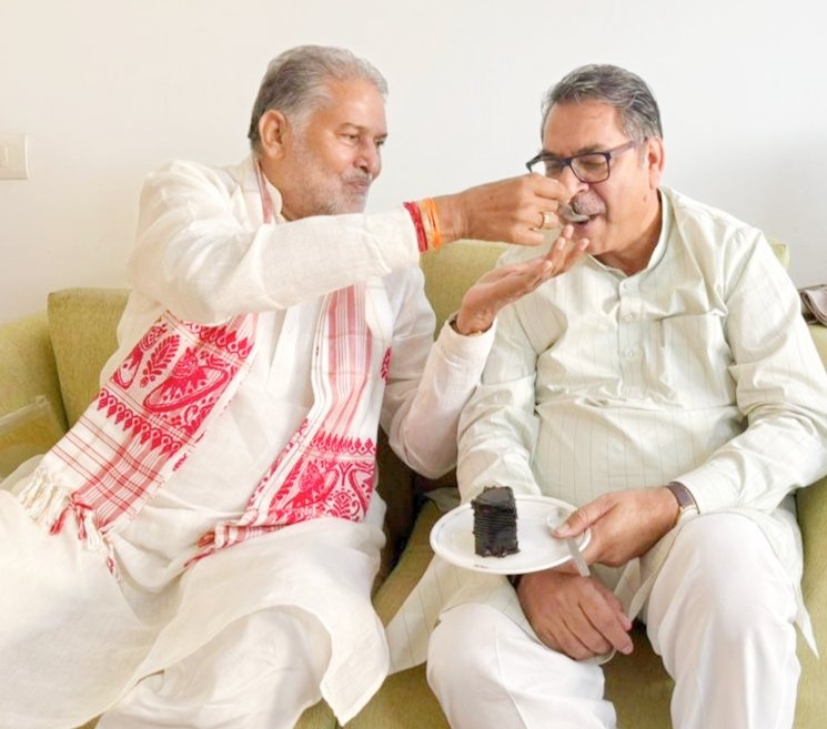 rbsharmabjp's tweet photo. भाजपा हरियाणा प्रदेश प्रभारी और राजस्थान के पूर्व प्रदेश अध्यक्ष डॉक्टर @DrSatishPoonia को कुशल नेतृत्व में पार्टी विजय,जन्मदिन और दीपावली पर्व की शुभकामनाएं दी।

@BJP4Haryana https://t.co/j941rzgzch