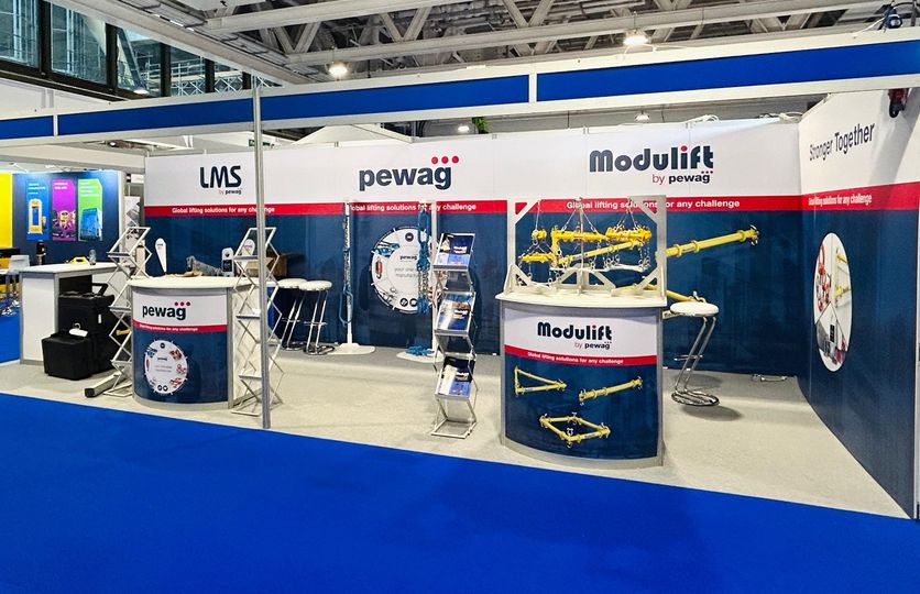 Exhibition Equipment tweet media