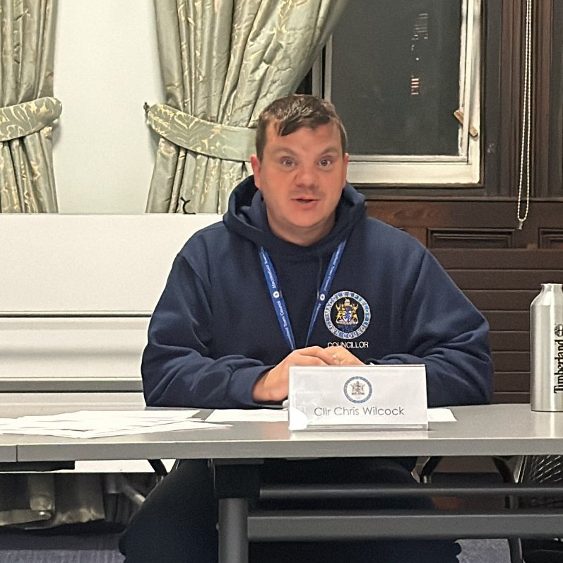 Last night saw the meeting of Macclesfield Town Council services committee.
Watch the full meeting here youtu.be/AahjQUxQNxY?si…
#MacclesfieldBetterTogether