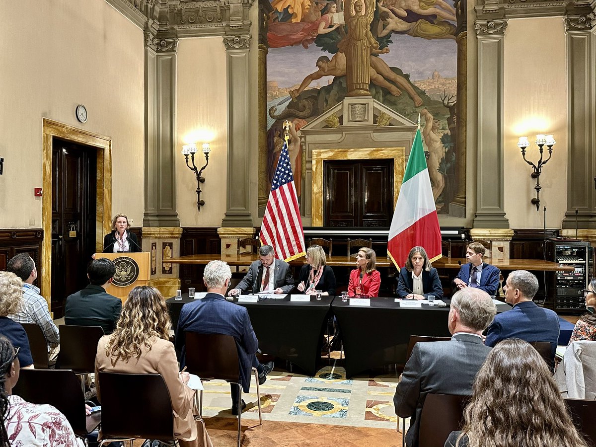 USUNRomeAmb's tweet image. Happy to host yesterday’s important discussion with @usaid Deputy Administrator @ColemanUSAID on keeping nutrition central to global food security efforts. With over 200M children affected by malnutrition, focusing on evidence-based solutions is more urgent than ever. Read her…