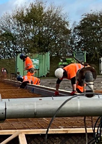 UnionJackOilplc's tweet image. #ujo #edr
Egdon team doing a super job at Keddington in preparation for restoring production.