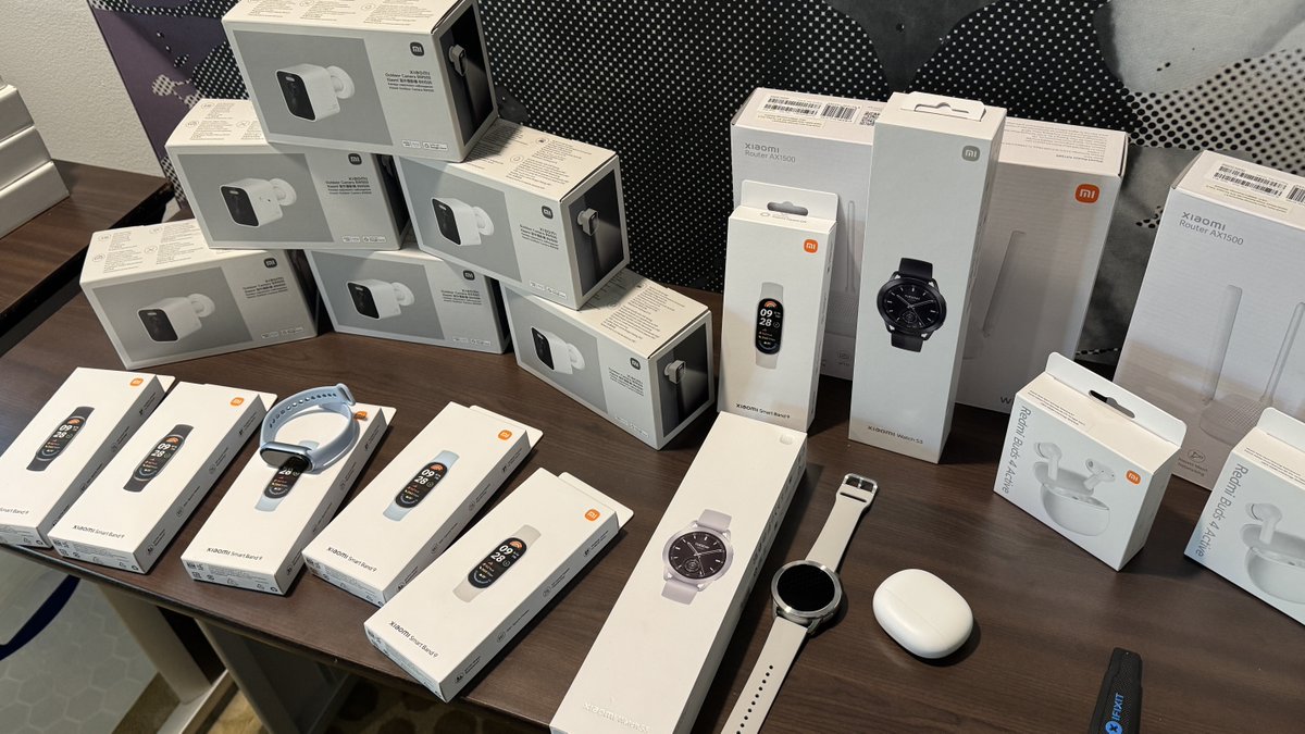 hardwear_io's tweet image. 🤩🤩🤩 A moment to enjoy for all hardware hackers at HardPwn to #HackFearlessly

Let&apos;s test your skills and experience to make our future a little more secure.

Know More: hardwear.io/netherlands-20…

#hw_ioNL2024 #hardwarehacking