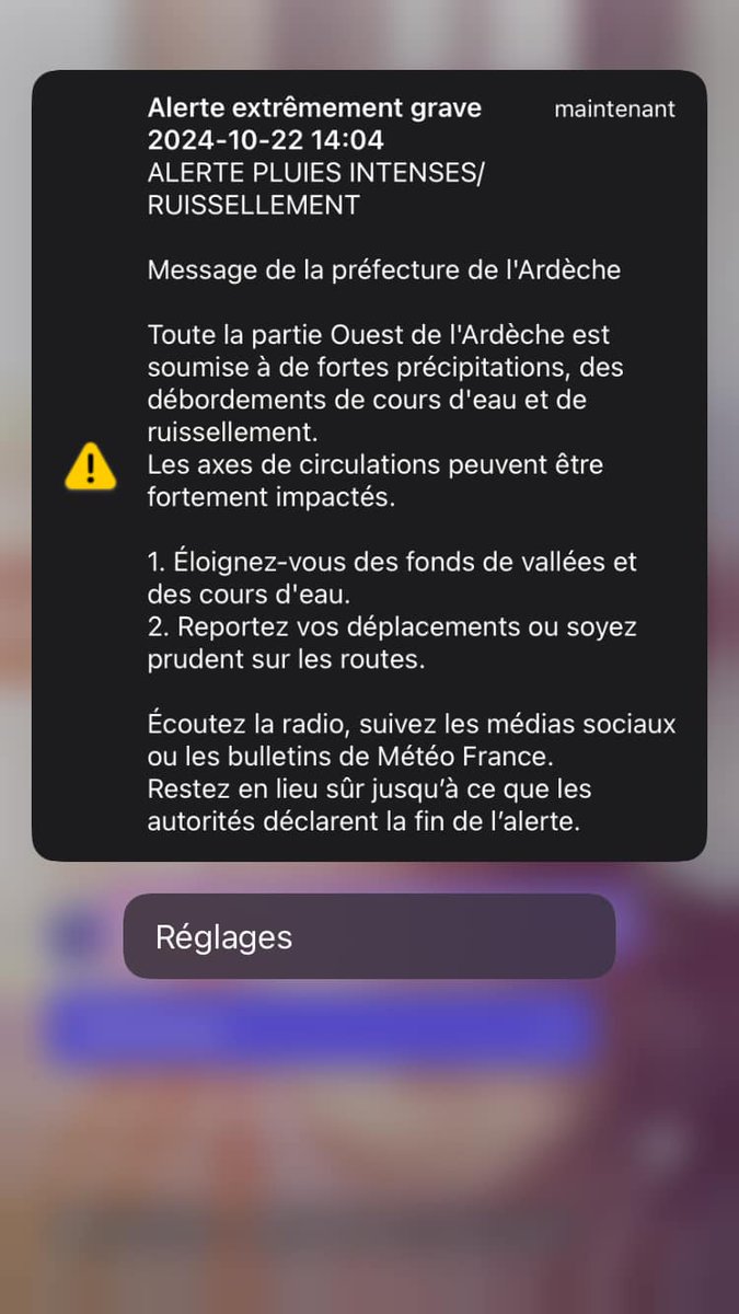 Lotherion's tweet photo. Encore des alertes ... La préfecture (@Prefet07) annonce un problème lié à @freemobile, plusieurs habitants chez Free reçoit encore les alertes.
Le service client ne connait pas FR-Alert et dit que j'ai installé une app. Est-ce lié à cet article @lesnums? https://t.co/AUmPVHDG4x https://t.co/h7FzwcIMQP