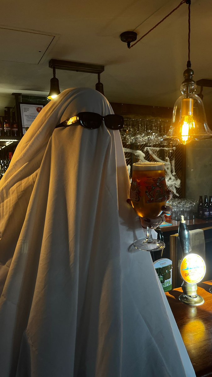 GreyhoundH's tweet image. Don’t forget we will be selling our spooky cocktails all week, you wouldn’t want to miss out🍸👻

@youngspubs #halloweencocktails🍹🍸🍹 #spookycocktails #halloween #spookyseason
