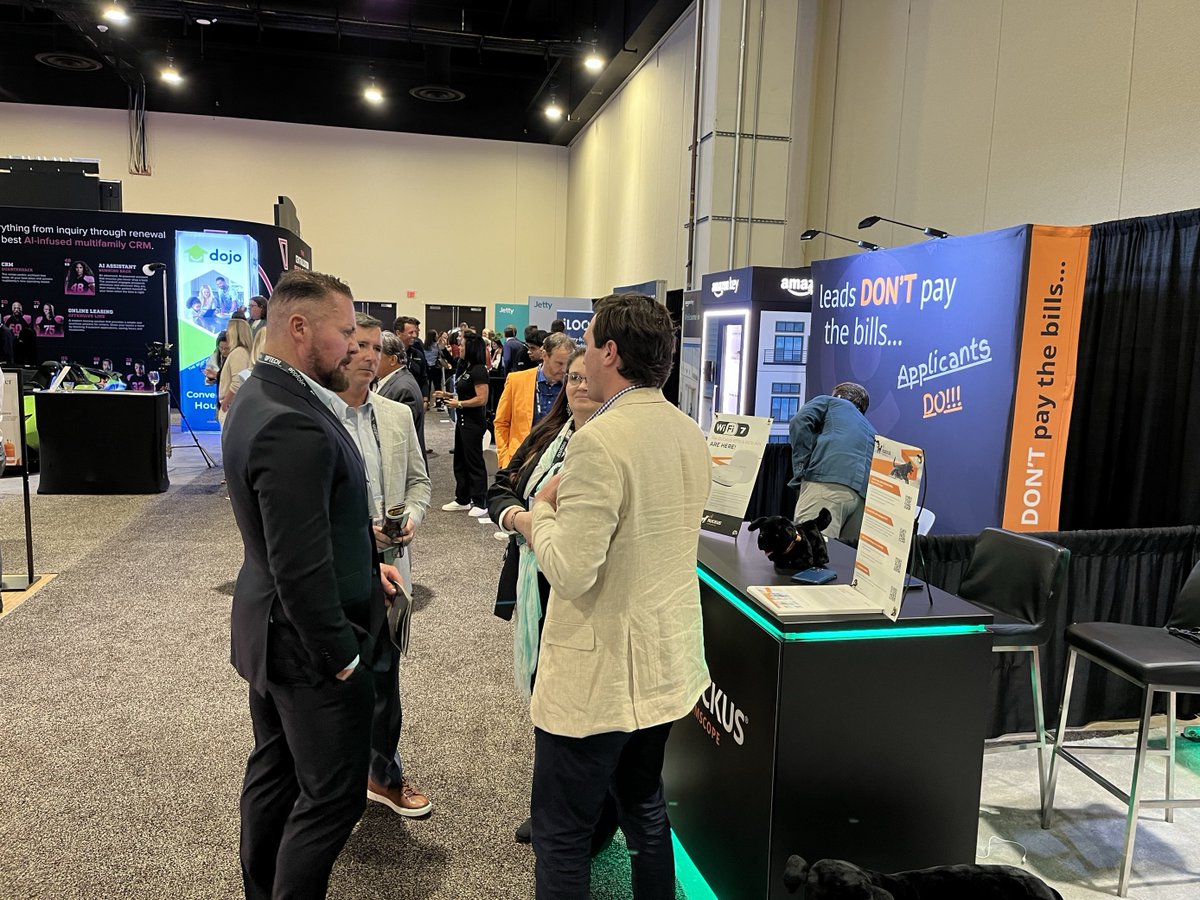 ruckusnetworks's tweet image. We&apos;re off to a great start at #OPTECH2024! 🚀 

Visit us at Booth #114 to explore groundbreaking #AI-driven tech like RUCKUS One and #RUCKUS AI. Discover how our Purpose-Driven Networking solutions can supercharge your MDU projects. ruckusnetworks.com/solutions/indu…