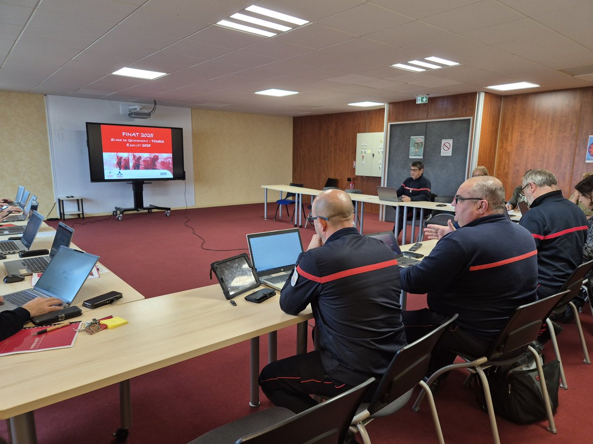 🎉Réunion de lancement pour la #FINAT (Finale nationale du parcours sportif et épreuves athlétiques) 2025 ! 
✅️ 1000 athlètes #pompiers et #jsp attendus de tous les SDIS de 🇫🇷 !  
On se retrouve le 5 juillet à <a href="/villedetours/">Ville de Tours</a> en <a href="/CD37_touraine/">Touraine, le Département</a>
Restez connectés ! 👩🏼‍🚒👨‍🚒