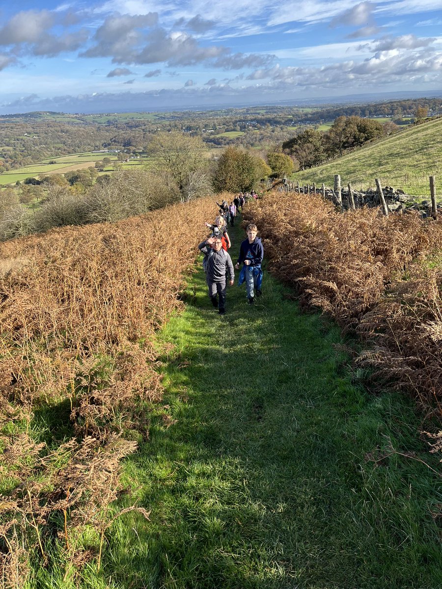 SpiritPrimary's tweet photo. After a long climb up Moel Famau today,Day 2 at #Colomendy is nearly complete ๐The children have shown #Resilience in abundance today, pushing themselves out of their comfort zones &the view at the top made it all worthwhile.#ExcellenceandAchievement #TheHolySpiritWay ๐๏ธ๐ฅ https://t.co/i21cvztxMP
