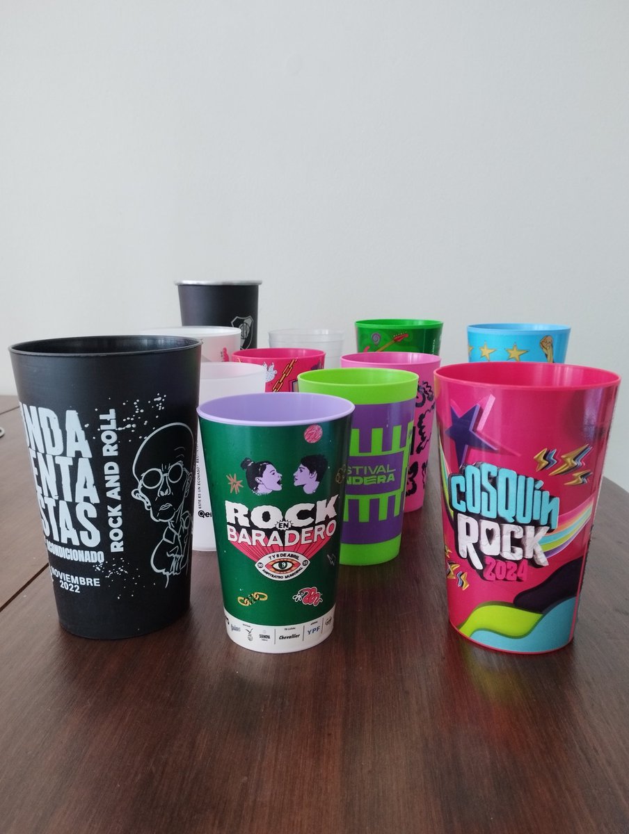 La vajilla que heredé de mis abuelos/ la vajilla que heredarán mis nietos