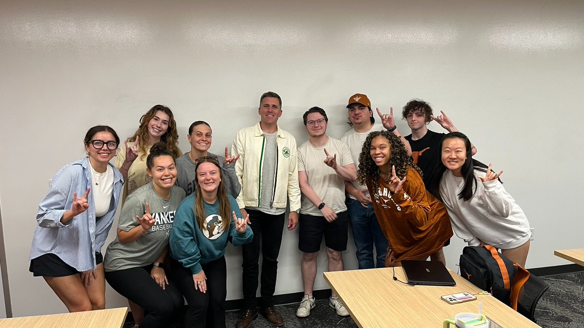 BurntO_Butterwo's tweet photo. Big thanks to @Ry_Madden from @AustinFC for sharing his expertise with students in "Political and Crisis Communication in Sports Media," part of our graduate certificate program in Sports Communication (a collaboration between @UTexasMoody and @TexasLonghorns). https://t.co/Aounmx0yGo