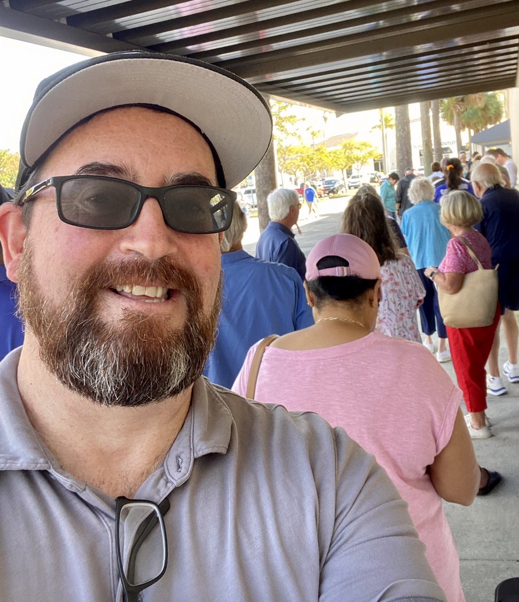 Neil Volz tweet media