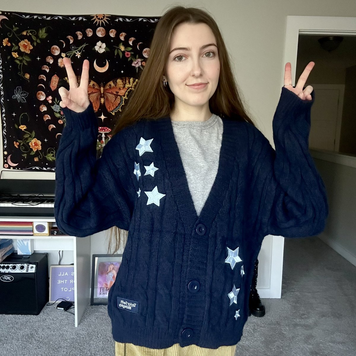 MorganGleaton's tweet photo. Lately I’ve been dressing for revenge in my new midnights cardigan💙
#2YearsOfMidnights #midnights #midnightscardigan @taylornation13 @taylorswift13 https://t.co/jufQBzwSte