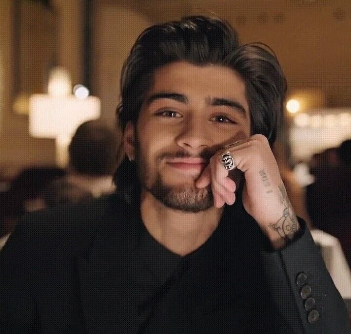 flowersxzjm's tweet photo. This is exactly what the most beautiful man in the world looks like. https://t.co/JualkpVB7l