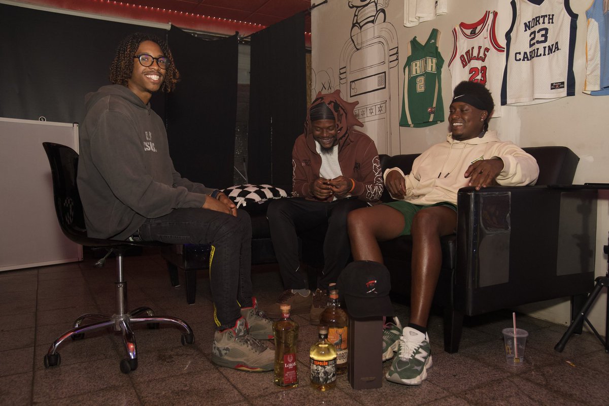 skdasensei's tweet photo. Behind the scenes📸P.T.T.P This Thursday 
#DOJOTHEWAVE #WAYOFTHELOTUS https://t.co/PPSCap5El7