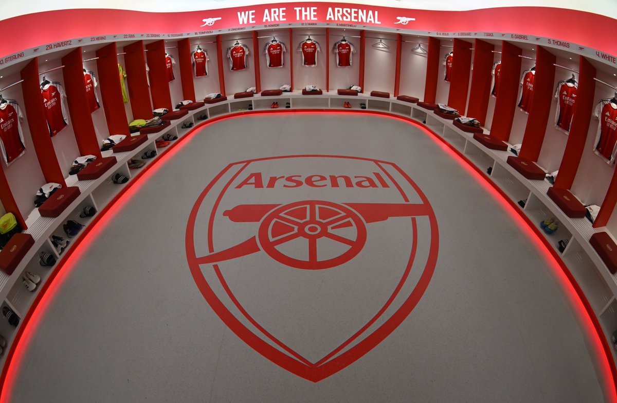 Dressing room settings 👔, image size:1200x783