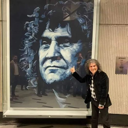 pdepato13's tweet photo. ¡¡¡FELIZ CUMPLEAÑOS !!!
Hoy 22 de Octubre ,un  fraternal saludo a nuestro Querido Roberto Márquez. Destacado y Reconocido Músico Chileno, Compositor, Vocalista y Director Musical del Gran Grupo Illapu
Gracias por tanta Entrega y Compromiso https://t.co/LKioL0ossq