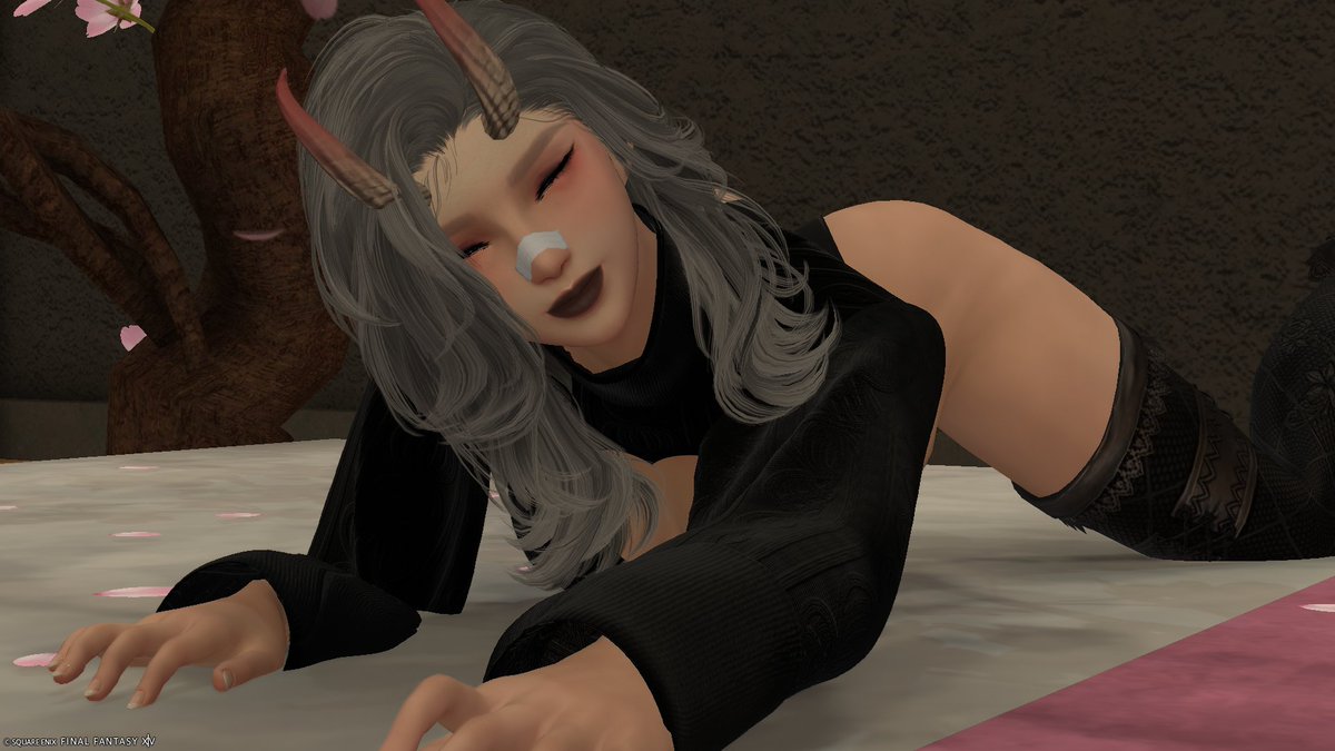 randomtallafell's tweet photo. Smile for the camera 😊
#GPOSERS #ffxivnsfw #ffxivlewd #FFXIV https://t.co/NUEATKdxBk