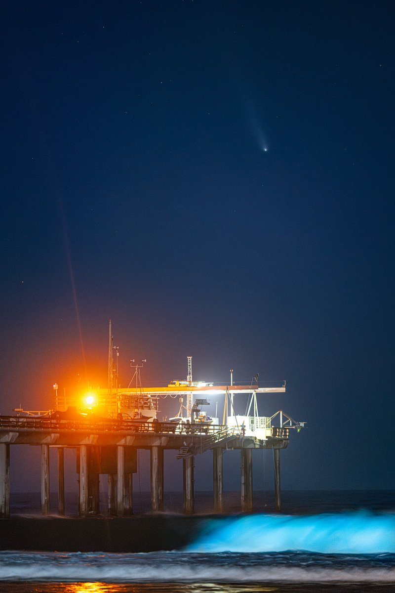 UC San Diego (@ucsandiego) on Twitter photo Comet + Bioluminescence = MagicπͺThe #TsuchinshanATLAS comet over
<a href="/Scripps_Ocean/">Scripps Institution of Oceanography</a> pier with bioluminescence on 10/18/24 π·: <a href="/erikjepsen/">Erik Jepsen</a> Comet + Bioluminescence = MagicπͺThe #TsuchinshanATLAS comet over
<a href="/Scripps_Ocean/">Scripps Institution of Oceanography</a> pier with bioluminescence on 10/18/24 π·: <a href="/erikjepsen/">Erik Jepsen</a>
