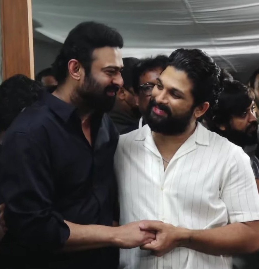 Virendra Choudhary (@virendra_5772) on Twitter photo Wishing the talented & darling of TFI,
Rebel Star #PRABHAS garu a very happiest & healthy birthday on behalf of every <a href="/alluarjun/">Allu Arjun</a> fan ♥️♥️
All The Best For #TheRajaSaab ✨
Hope it turns into another BlockBuster!🔥
#HappyBirthdayPrabhas Wishing the talented & darling of TFI,
Rebel Star #PRABHAS garu a very happiest & healthy birthday on behalf of every <a href="/alluarjun/">Allu Arjun</a> fan ♥️♥️
All The Best For #TheRajaSaab ✨
Hope it turns into another BlockBuster!🔥
#HappyBirthdayPrabhas