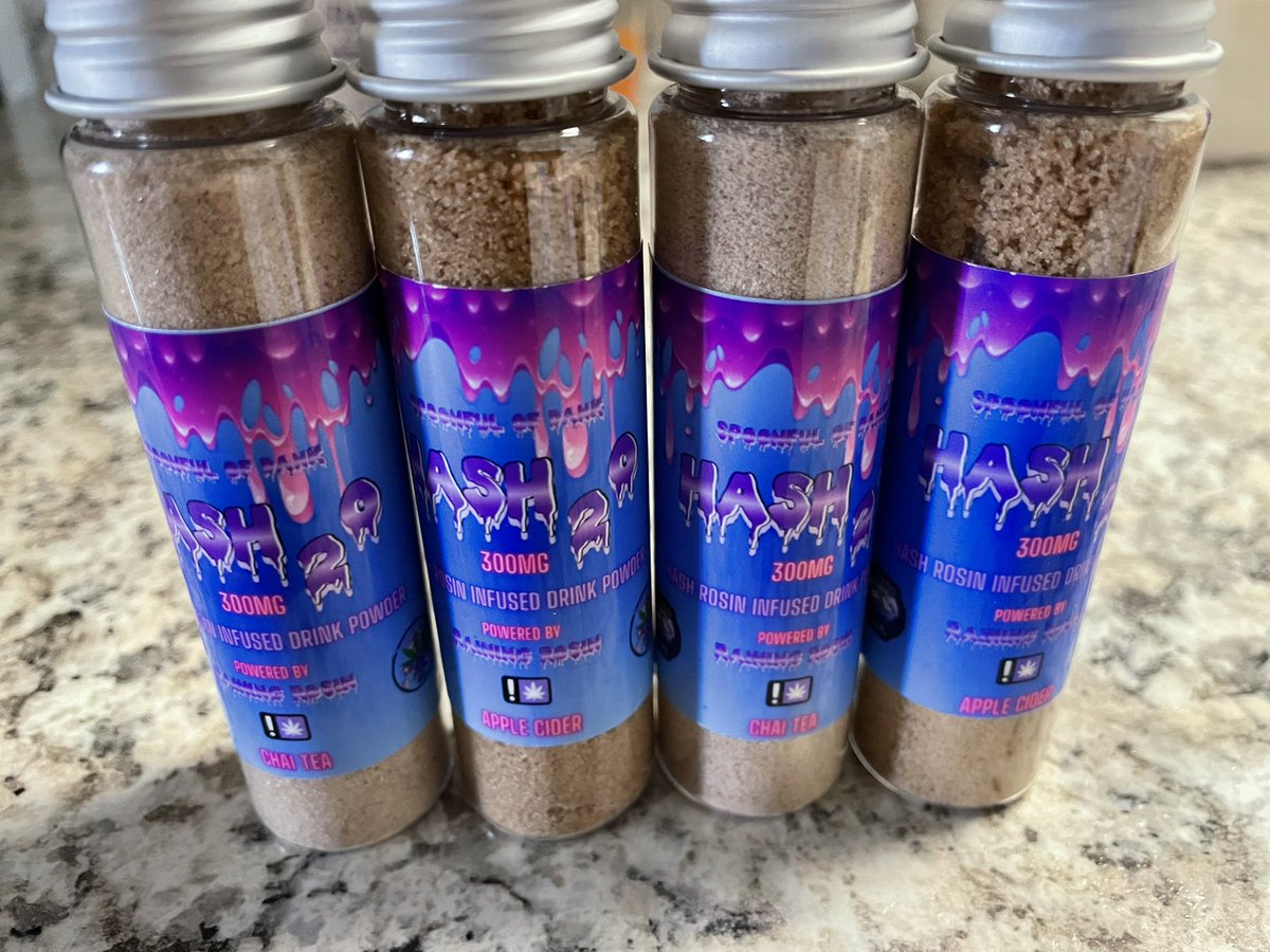 SamSmokesALot16's tweet photo. So it’s been a while, but GIVEAWAY TIME! Three lucky winners will be chosen 10/31. Just retweet and follow me 🫶 1st winner will receive a 2 gram bucket of Raining Rosin Puprle Octane Jealousy. 2nd and 3rd get one Chai Tea and one Apple Cider Hash 2.0 Good luck everyone 🖤 https://t.co/w2FO9VCN5y
